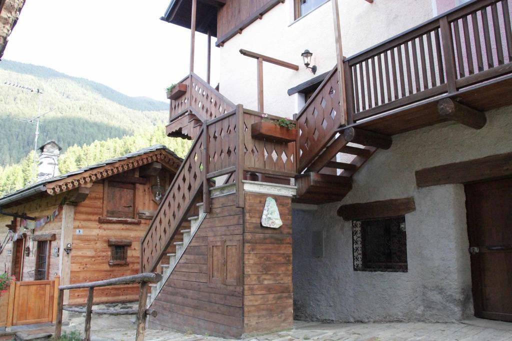 Chambres D'Hotes Les Fleurs Pila  Exterior foto